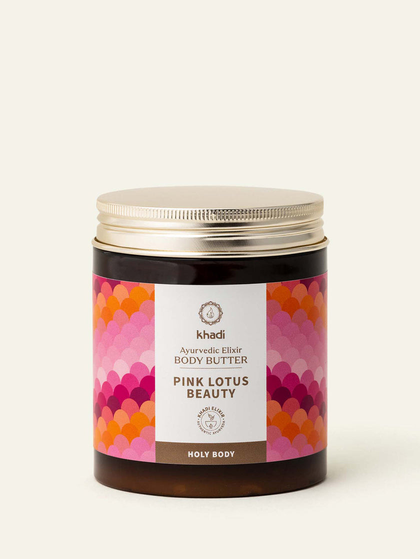 Masło do ciała Pink Lotus Beauty Holybody marki khadi w zbliżeniu