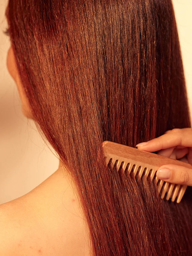 Zestaw do pielęgnacji włosów farbowanych z roślinną farbą i odżywką khadi