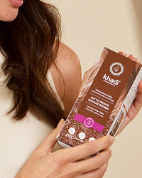 Zdjęcie średnio brązowego opakowania produktu khadi
