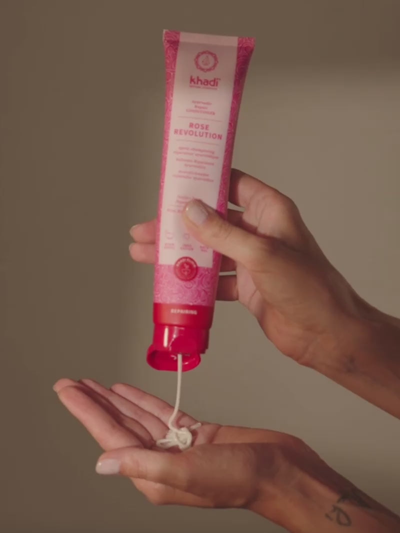 Film o odżywce khadi Rose Conditioner