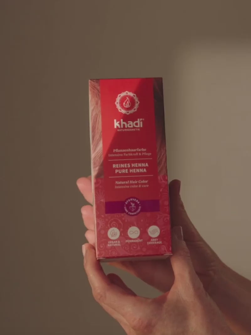 Film przedstawiający ziołową farbę do włosów khadi Pure Henna